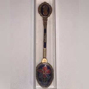 Singapore souvenir spoon gold rare vintage collectible